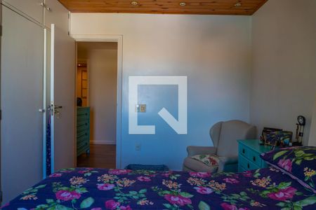 Casa à venda com 380m², 4 quartos e 4 vagas Casa à venda com 380m², 4 quartos e 4 vagasSuíte 1