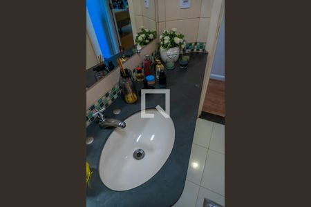 Casa à venda com 380m², 4 quartos e 4 vagas Casa à venda com 380m², 4 quartos e 4 vagasBanheiro Social