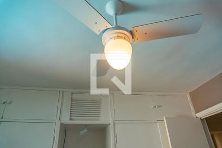 Casa à venda com 380m², 4 quartos e 4 vagas Casa à venda com 380m², 4 quartos e 4 vagasQuarto 2