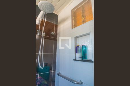 Casa à venda com 380m², 4 quartos e 4 vagas Casa à venda com 380m², 4 quartos e 4 vagasBanheiro da Suíte 1