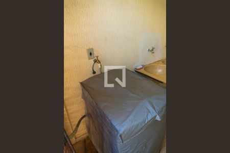 Casa à venda com 380m², 4 quartos e 4 vagas Casa à venda com 380m², 4 quartos e 4 vagasÁrea de Serviço