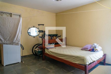 Casa à venda com 380m², 4 quartos e 4 vagas Casa à venda com 380m², 4 quartos e 4 vagasQuarto de Serviço