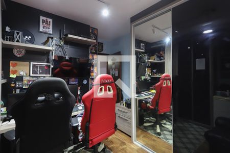 Casa à venda com 156m², 3 quartos e 4 vagas Casa à venda com 156m², 3 quartos e 4 vagasQuarto 2