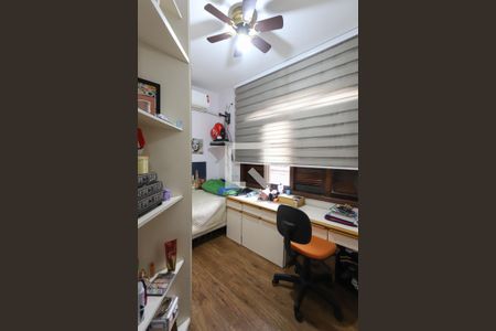Casa à venda com 156m², 3 quartos e 4 vagas Casa à venda com 156m², 3 quartos e 4 vagasQuarto 1
