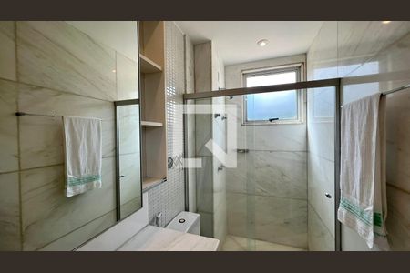 Apartamento à venda com 320m², 4 quartos e 4 vagasBanheiro suíte