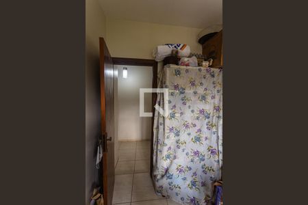 Casa à venda com 162m², 5 quartos e 3 vagas Casa à venda com 162m², 5 quartos e 3 vagasQuarto 5