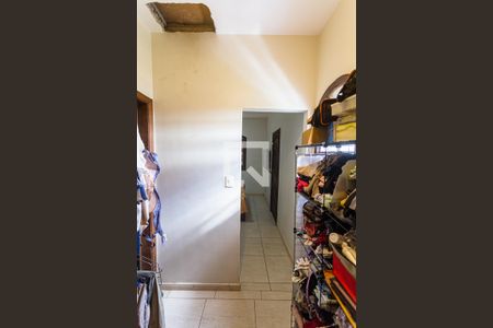 Casa à venda com 162m², 5 quartos e 3 vagas Casa à venda com 162m², 5 quartos e 3 vagasQuarto 2