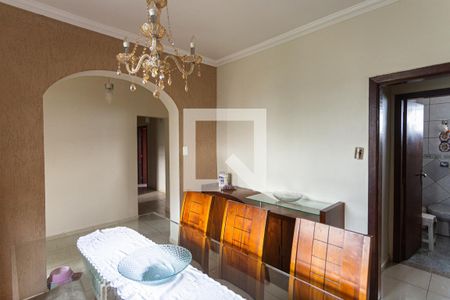 Casa à venda com 162m², 5 quartos e 3 vagas Casa à venda com 162m², 5 quartos e 3 vagasCopa