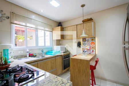 Casa à venda com 205m², 3 quartos e 4 vagas Casa à venda com 205m², 3 quartos e 4 vagasCozinha