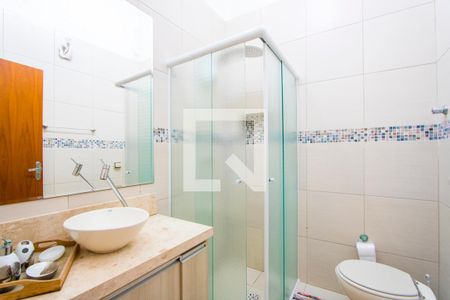 Casa à venda com 205m², 3 quartos e 4 vagas Casa à venda com 205m², 3 quartos e 4 vagasBanheiro social