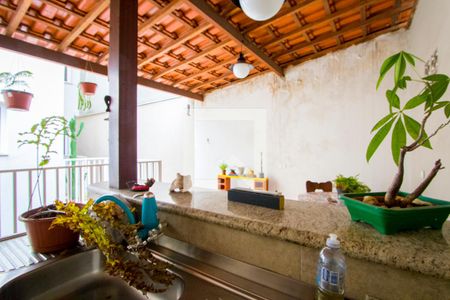 Casa à venda com 205m², 3 quartos e 4 vagas Casa à venda com 205m², 3 quartos e 4 vagasEspaço gourmet