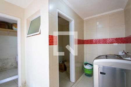 Casa à venda com 205m², 3 quartos e 4 vagas Casa à venda com 205m², 3 quartos e 4 vagasÁrea de serviço