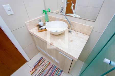 Casa à venda com 205m², 3 quartos e 4 vagas Casa à venda com 205m², 3 quartos e 4 vagasBanheiro social