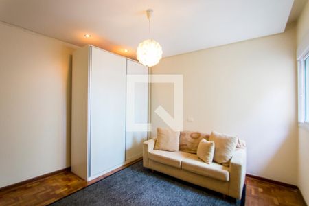 Casa à venda com 205m², 3 quartos e 4 vagas Casa à venda com 205m², 3 quartos e 4 vagasQuarto 2