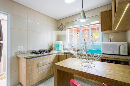 Casa à venda com 205m², 3 quartos e 4 vagas Casa à venda com 205m², 3 quartos e 4 vagasCozinha