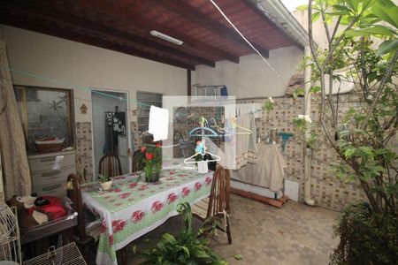 Apartamento à venda com 80m², 3 quartos e sem vagaQuintal