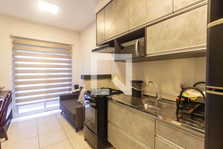 Sala e Cozinha de casa de condomínio para alugar com 1 quarto, 28m² em Ferreira, São Paulo