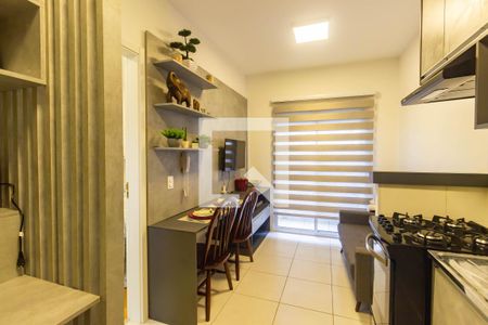 Sala e Cozinha de casa de condomínio para alugar com 1 quarto, 28m² em Ferreira, São Paulo