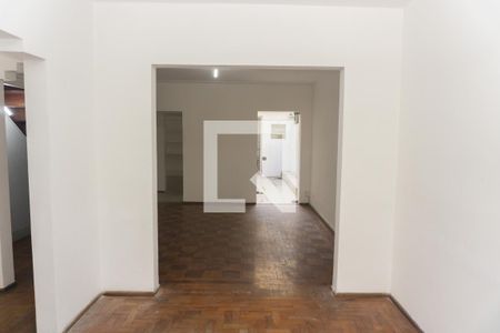 Sala de casa à venda com 3 quartos, 122m² em Morro dos Ingleses, São Paulo