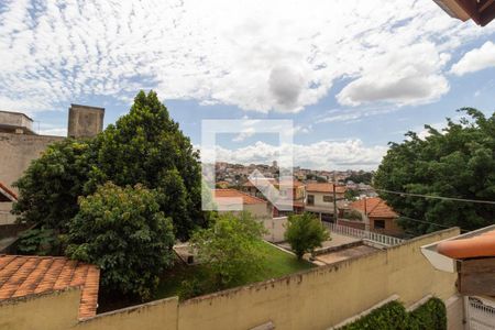 Casa de condomínio à venda com 160m², 3 quartos e 3 vagas Casa de condomínio à venda com 160m², 3 quartos e 3 vagasVista Suíte