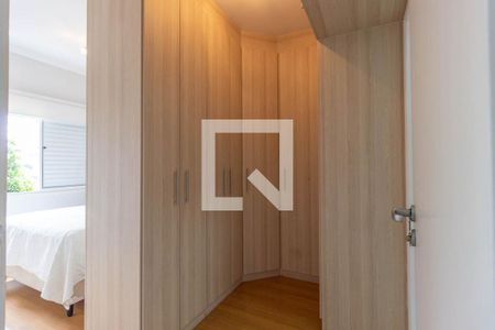 Casa de condomínio à venda com 160m², 3 quartos e 3 vagas Casa de condomínio à venda com 160m², 3 quartos e 3 vagasSuíte