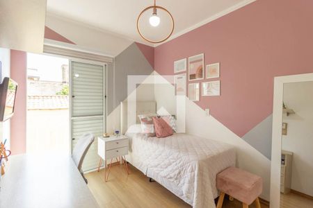 Casa de condomínio à venda com 160m², 3 quartos e 3 vagas Casa de condomínio à venda com 160m², 3 quartos e 3 vagasQuarto 2