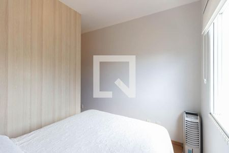 Casa de condomínio à venda com 160m², 3 quartos e 3 vagas Casa de condomínio à venda com 160m², 3 quartos e 3 vagasSuíte