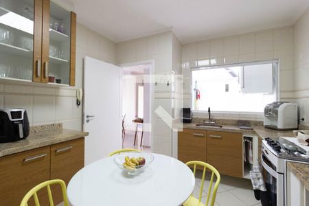 Casa de condomínio à venda com 160m², 3 quartos e 3 vagas Casa de condomínio à venda com 160m², 3 quartos e 3 vagasCozinha