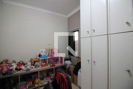 Apartamento à venda com 240m², 4 quartos e 3 vagasQuarto 4