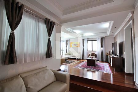 Apartamento à venda com 240m², 4 quartos e 3 vagasSala de TV