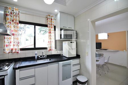 Apartamento à venda com 240m², 4 quartos e 3 vagasCozinha
