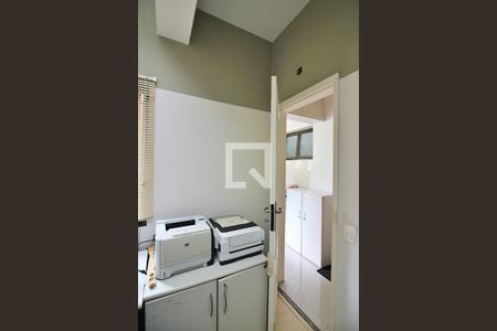 Apartamento à venda com 240m², 4 quartos e 3 vagasEscritório