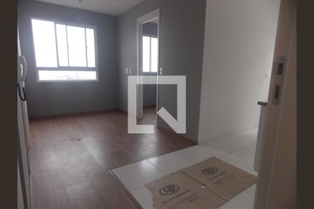 Sala e cozinha  de apartamento para alugar com 2 quartos, 36m² em Vila das Bandeiras, Guarulhos