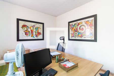 Casa à venda com 240m², 4 quartos e 2 vagas Casa à venda com 240m², 4 quartos e 2 vagasQuarto
