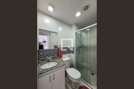 Apartamento à venda com 78m², 3 quartos e 2 vagasBanheiro Social