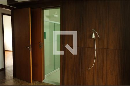 Suíte de apartamento para alugar com 4 quartos, 130m² em Itaigara, Salvador