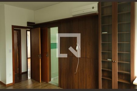 Suíte de apartamento para alugar com 4 quartos, 130m² em Itaigara, Salvador