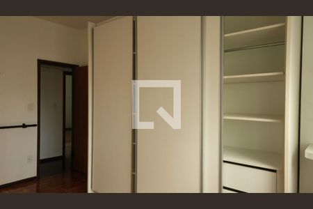 Quarto 1 de apartamento para alugar com 4 quartos, 130m² em Itaigara, Salvador