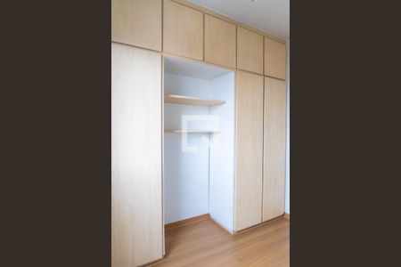 Quarto 1 - Armários de apartamento à venda com 2 quartos, 56m² em Parque Imperial, São Paulo