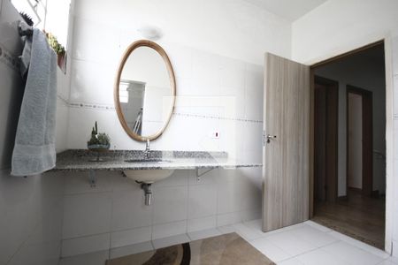 Casa à venda com 250m², 3 quartos e 4 vagasBanheiro