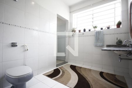 Casa à venda com 250m², 3 quartos e 4 vagasBanheiro