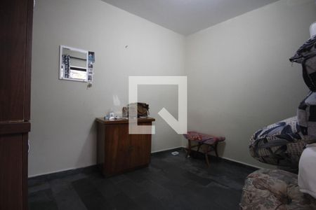 Casa à venda com 250m², 3 quartos e 4 vagasQuarto de Serviço