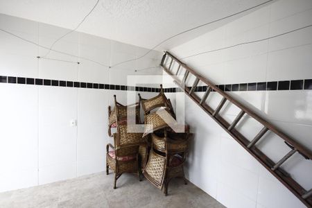 Casa à venda com 250m², 3 quartos e 4 vagasÁrea de Serviço