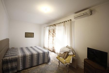 Casa à venda com 250m², 3 quartos e 4 vagasSuíte