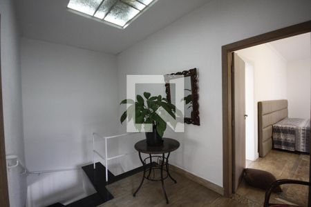 Casa à venda com 250m², 3 quartos e 4 vagasCorredor