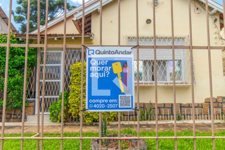 Casa à venda com 360m², 3 quartos e 2 vagasFachada