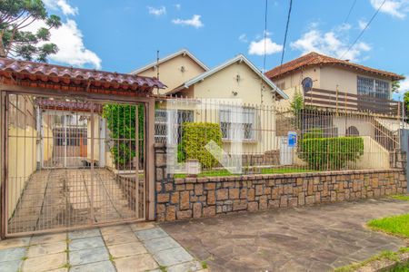 Casa à venda com 360m², 3 quartos e 2 vagasFachada