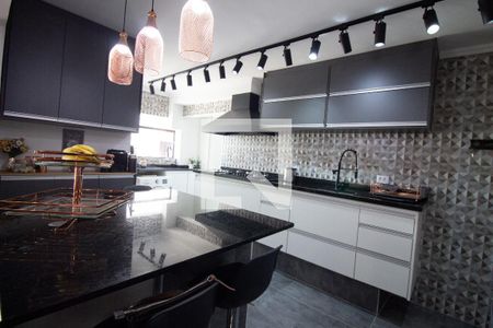 Apartamento à venda com 107m², 3 quartos e 2 vagasCozinha