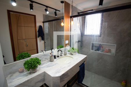 Apartamento à venda com 107m², 3 quartos e 2 vagasBanheiro da Suíte