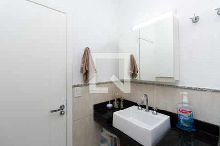 Casa à venda com 150m², 3 quartos e 3 vagasBanheiro do Quarto 1